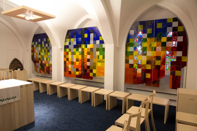 Die im Herbst 2013 kÃ¼nstlerisch neu gestaltete Osterkapelle der Pfarrkirche Gersthof, Wien 18 (Ãsterreich)