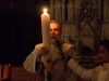Die Gemeinde feiert Osternacht 2015 in der katholischen Pfarre Gersthof-St. Leopold in Wien.