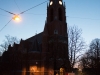 Die Gemeinde feiert Osternacht 2015 in der katholischen Pfarre Gersthof-St. Leopold in Wien.