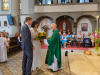 Pfarrfest Gersthof 2026: Katharina und Christoph haben vor 10 Jahren geheiratet und erneuern das gegenseitige Eheversprechen
