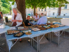 Pfarrfest Gersthof 2026: nach dem Essen gibt es noch Kaffee und Süßes