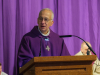 Dr. Michael Landau (Caritas Österreich) predigt beim Gottesdienst zum Abschluss der Weihnachtspaket-Aktion 2023, Pfarre Gersthof