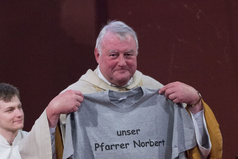 Pfarrer Norbert 40 Jahre in Gersthof (5.6.)