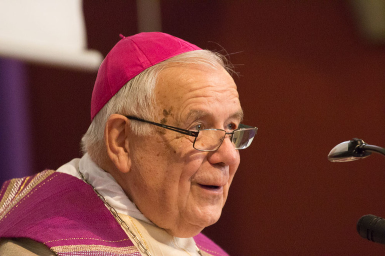 Bischof Aichern würdigt Kpl. Heinrich Maier